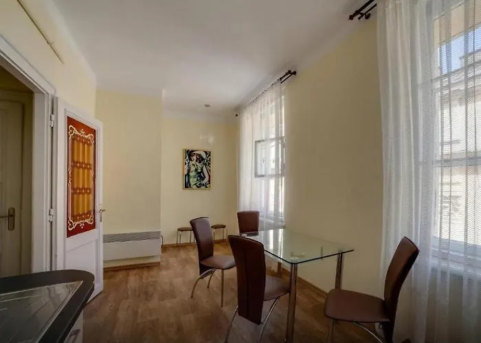 Appartement Cosiest 3-room In Lviv